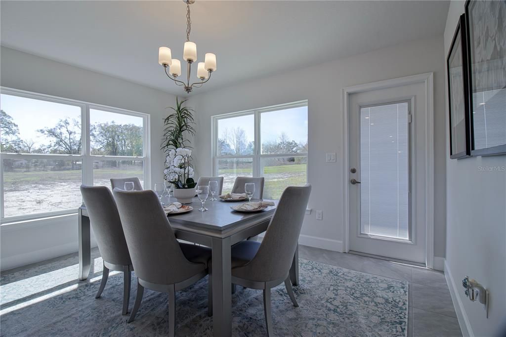 Active With Contract: $239,400 (3 beds, 2 baths, 1539 Square Feet)