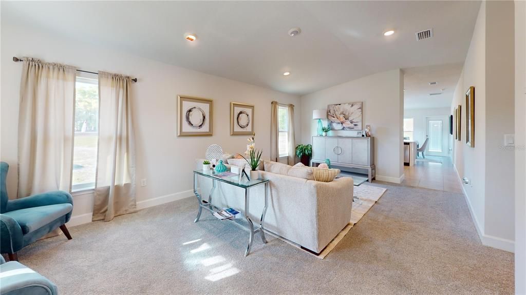 Active With Contract: $239,400 (3 beds, 2 baths, 1539 Square Feet)