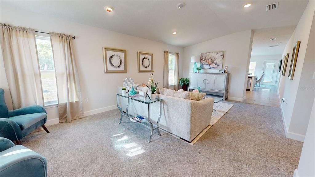 Active With Contract: $239,400 (3 beds, 2 baths, 1539 Square Feet)