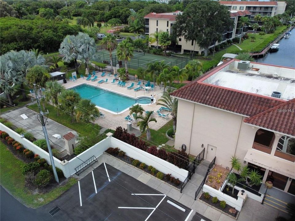 For Sale: $329,000 (3 beds, 2 baths, 1912 Square Feet)