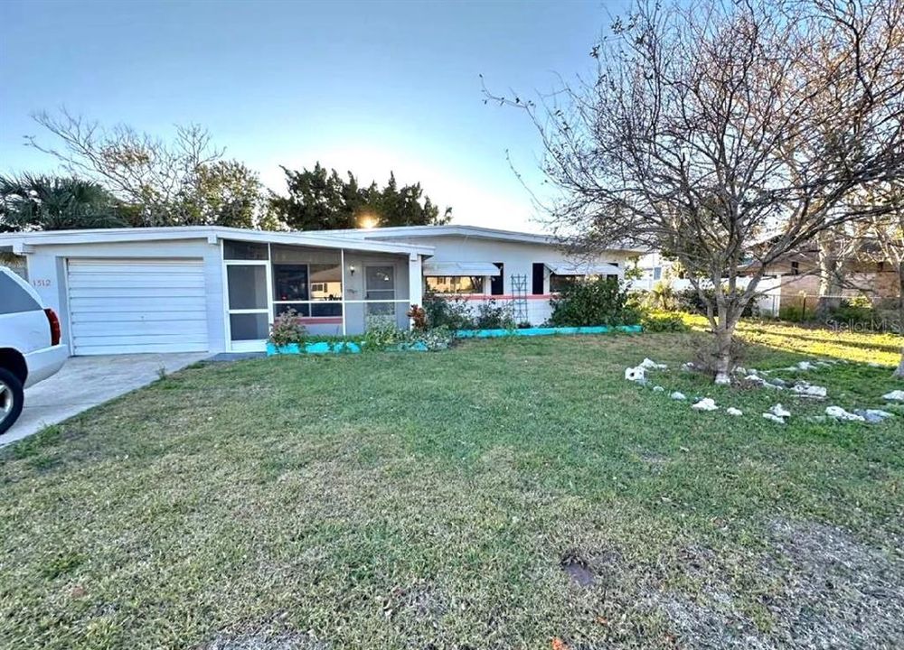 На продажу: $285,000 (3 спален, 2 ванн, 1100 Квадратных фут)