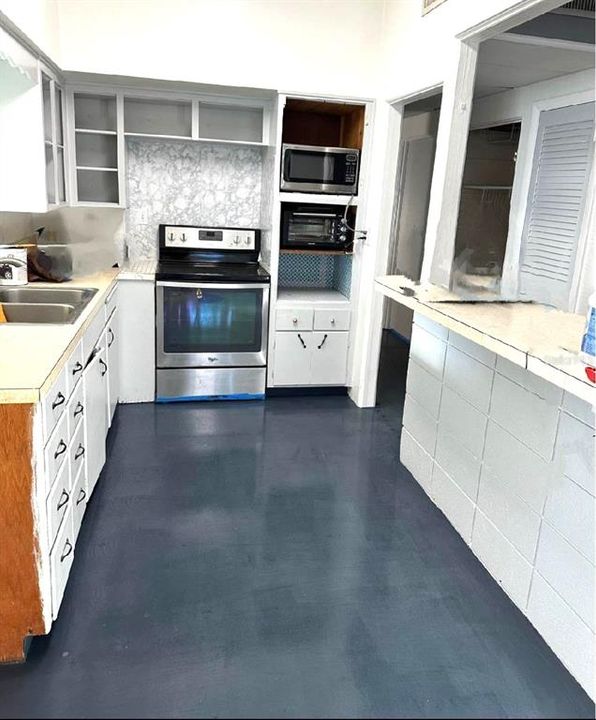 На продажу: $285,000 (3 спален, 2 ванн, 1100 Квадратных фут)