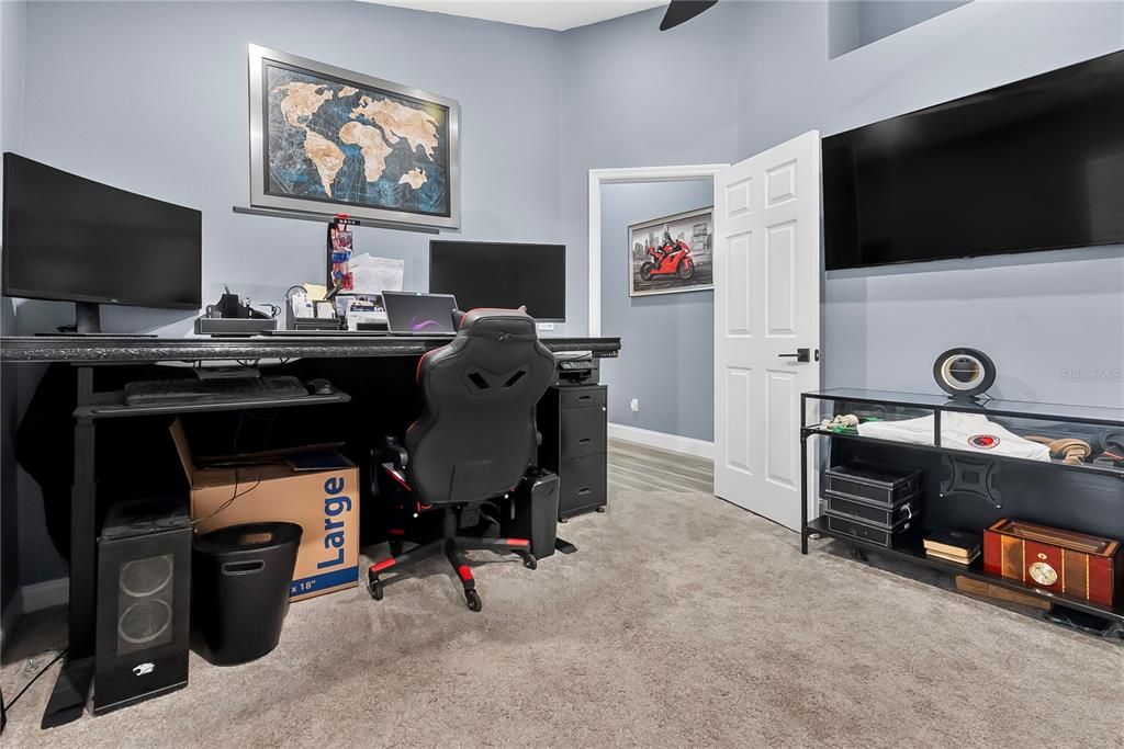 For Sale: $568,900 (3 beds, 2 baths, 1784 Square Feet)