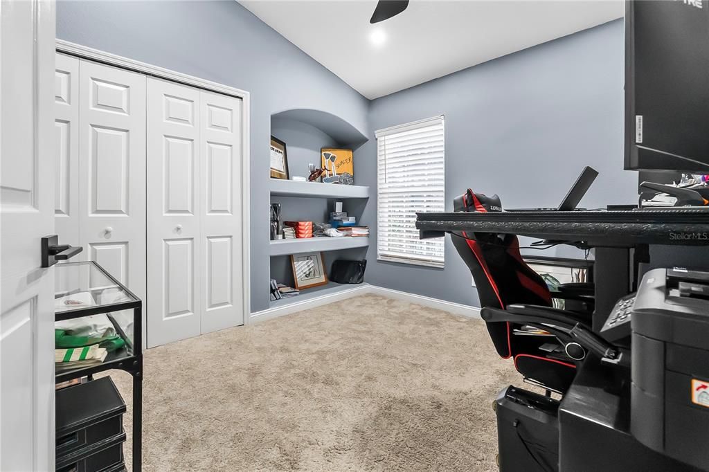 For Sale: $568,900 (3 beds, 2 baths, 1784 Square Feet)