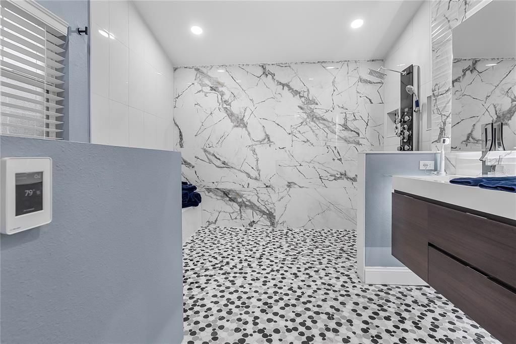 For Sale: $568,900 (3 beds, 2 baths, 1784 Square Feet)