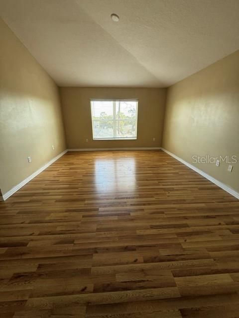 For Rent: $2,800 (4 beds, 2 baths, 2240 Square Feet)