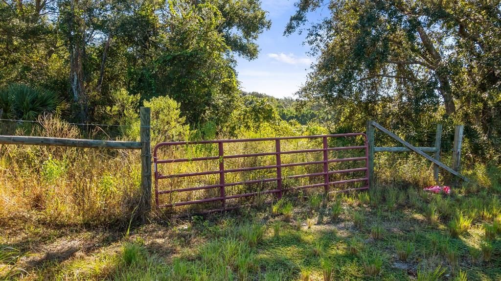 Activo con contrato: $279,000 (3.02 acres)