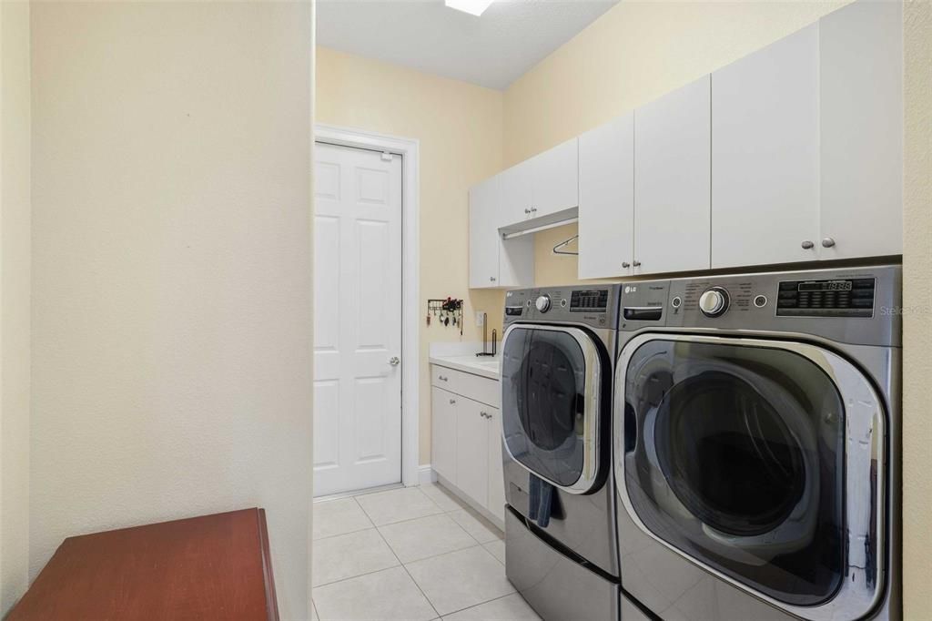 For Sale: $435,000 (3 beds, 2 baths, 2196 Square Feet)