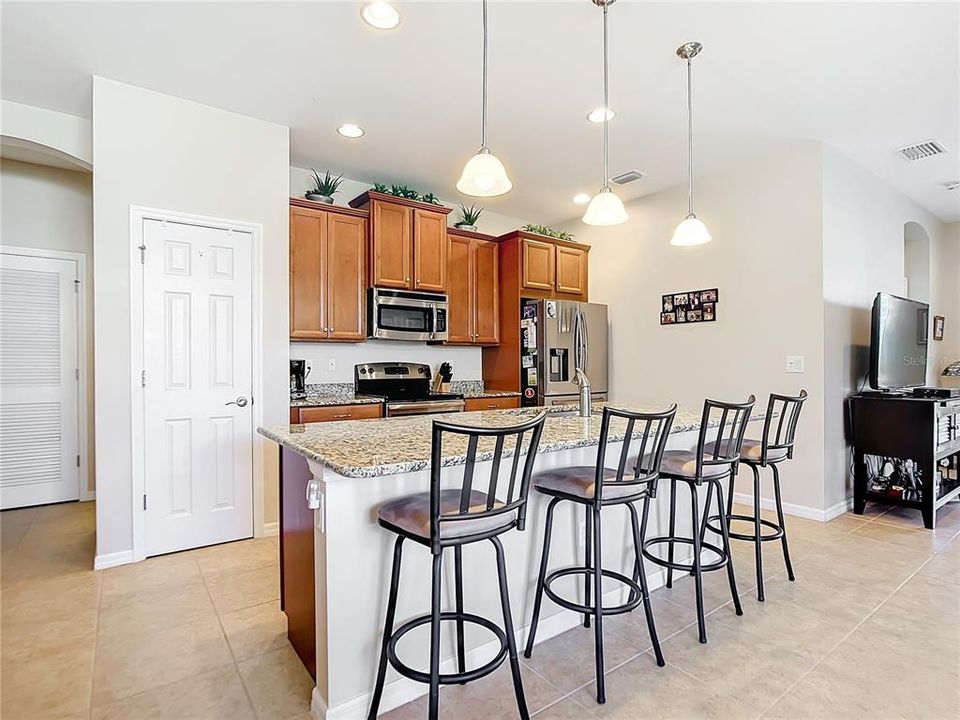 For Sale: $424,000 (2 beds, 2 baths, 1522 Square Feet)