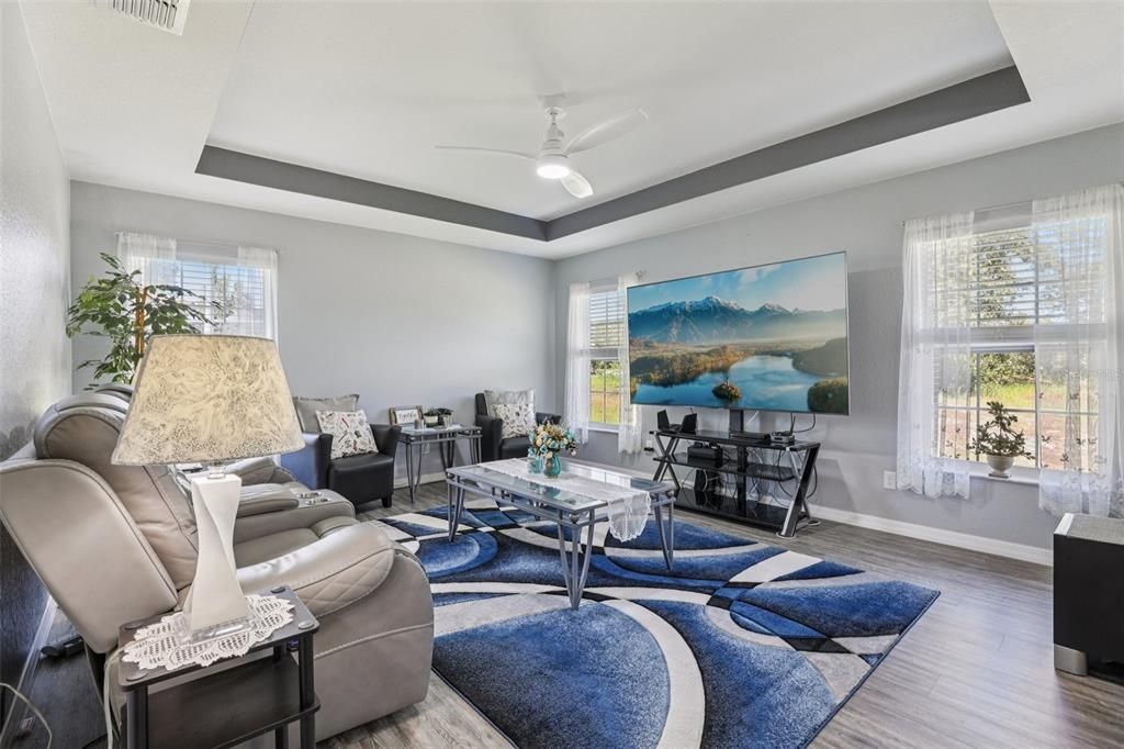 На продажу: $440,000 (4 спален, 2 ванн, 2298 Квадратных фут)