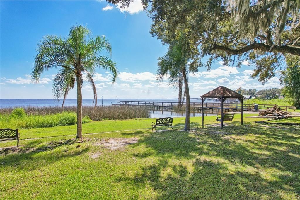 На продажу: $440,000 (4 спален, 2 ванн, 2298 Квадратных фут)