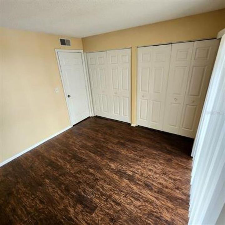 待售: $97,000 (1 贝兹, 1 浴室, 504 平方英尺)