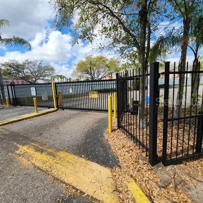 待售: $97,000 (1 贝兹, 1 浴室, 504 平方英尺)