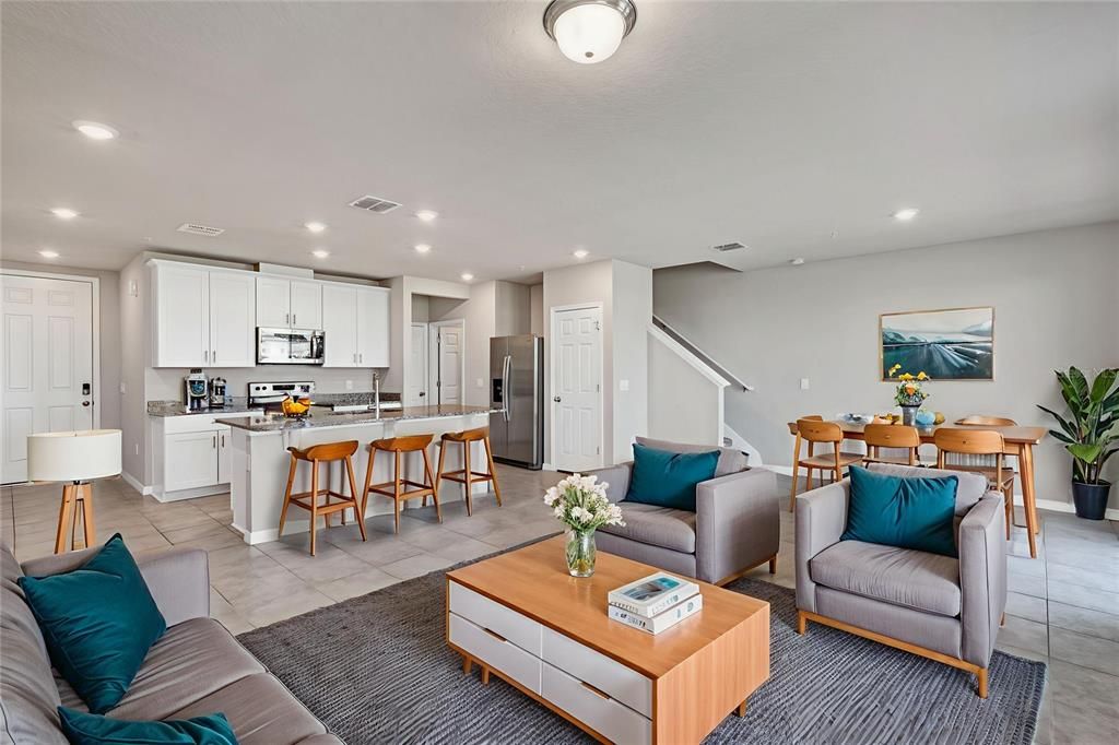 待售: $348,400 (3 贝兹, 2 浴室, 1570 平方英尺)