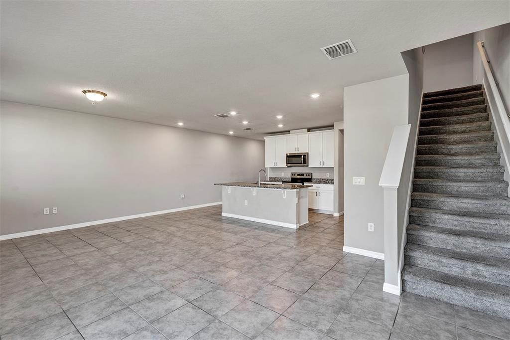 待售: $348,400 (3 贝兹, 2 浴室, 1570 平方英尺)