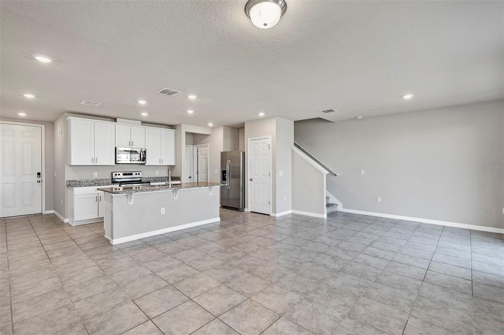 待售: $348,400 (3 贝兹, 2 浴室, 1570 平方英尺)