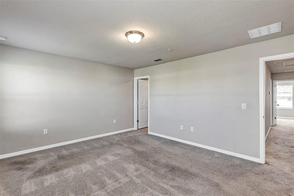 待售: $348,400 (3 贝兹, 2 浴室, 1570 平方英尺)