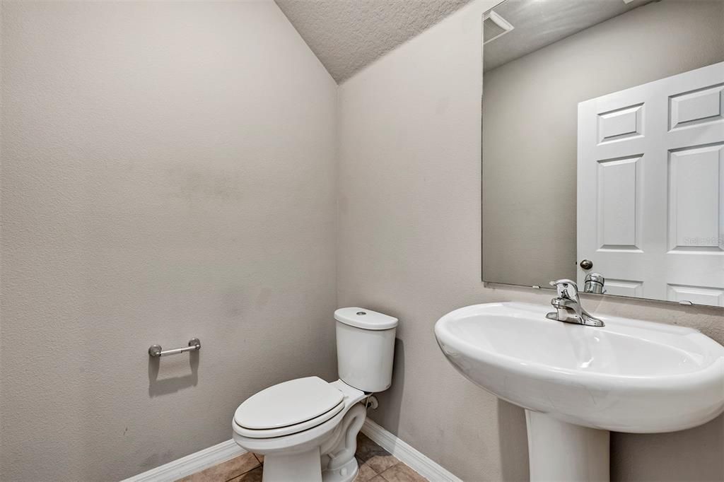 待售: $348,400 (3 贝兹, 2 浴室, 1570 平方英尺)