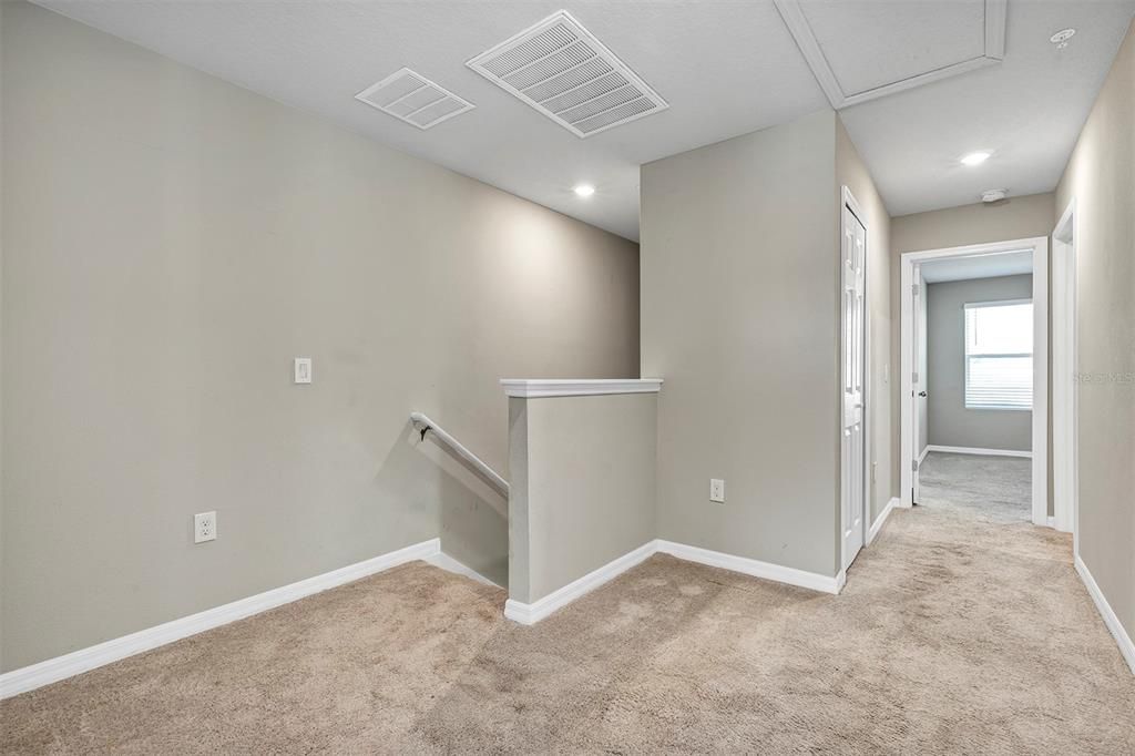 待售: $348,400 (3 贝兹, 2 浴室, 1570 平方英尺)