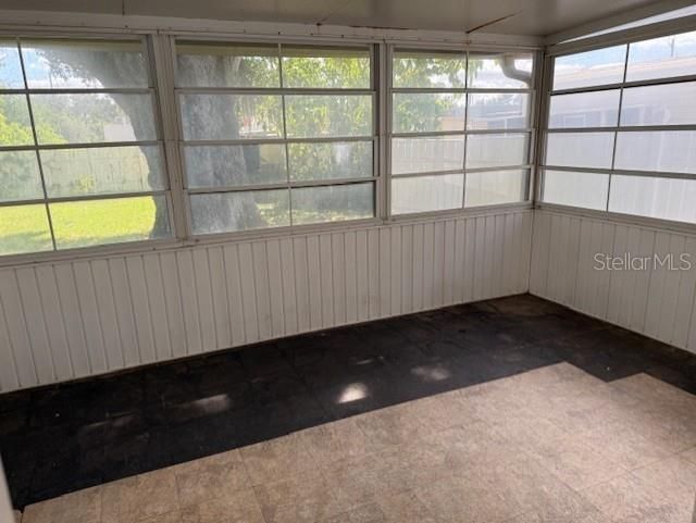 合同活跃: $1,500 (2 贝兹, 1 浴室, 1300 平方英尺)