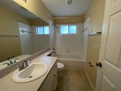 En Renta: $2,300 (3 camas, 2 baños, 1379 Pies cuadrados)