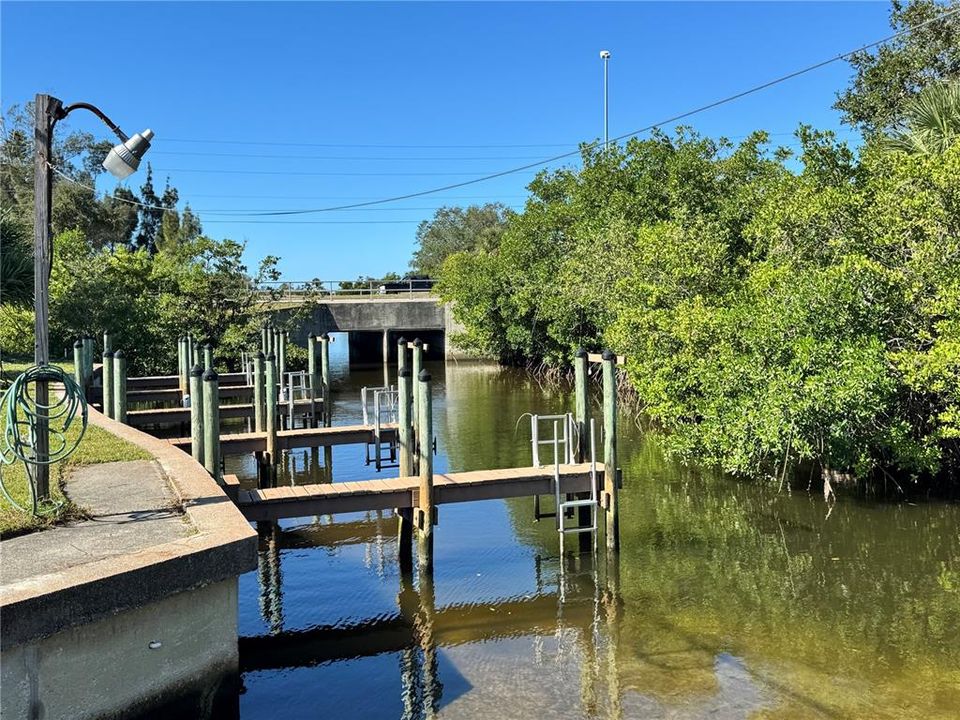 For Sale: $155,000 (2 beds, 2 baths, 1616 Square Feet)