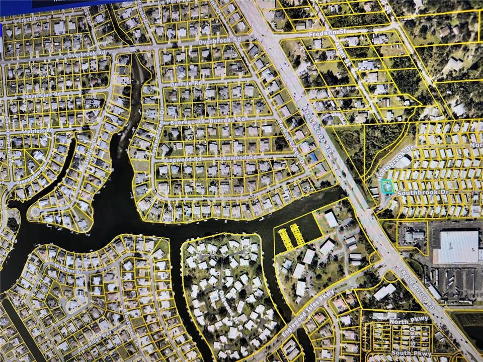 For Sale: $155,000 (2 beds, 2 baths, 1616 Square Feet)