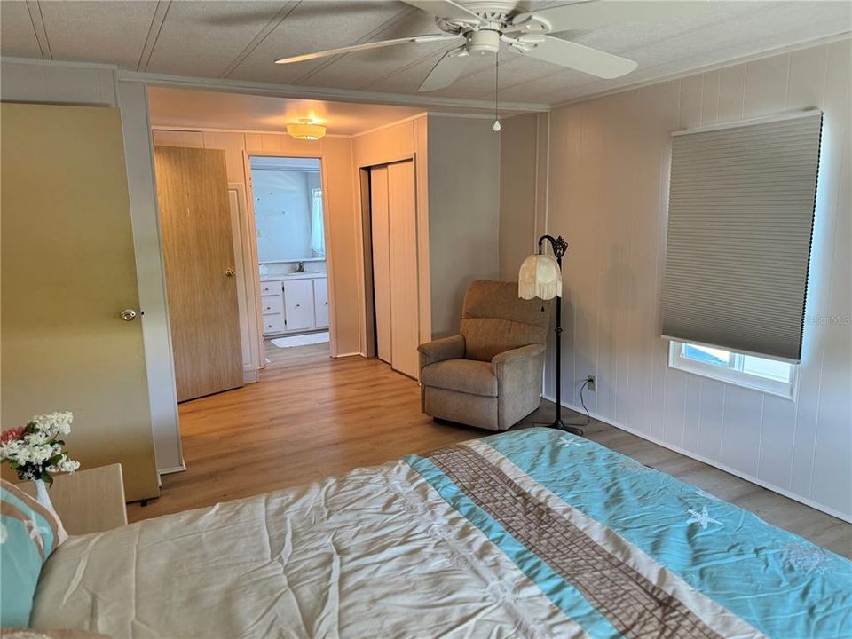 For Sale: $155,000 (2 beds, 2 baths, 1616 Square Feet)