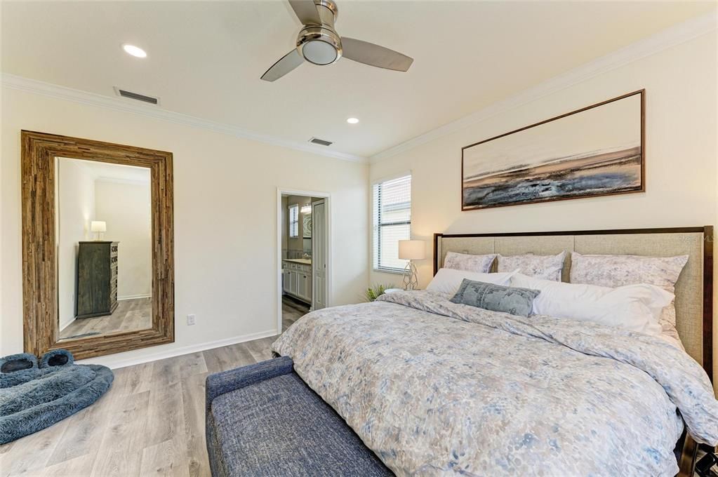 For Sale: $575,000 (3 beds, 3 baths, 1840 Square Feet)