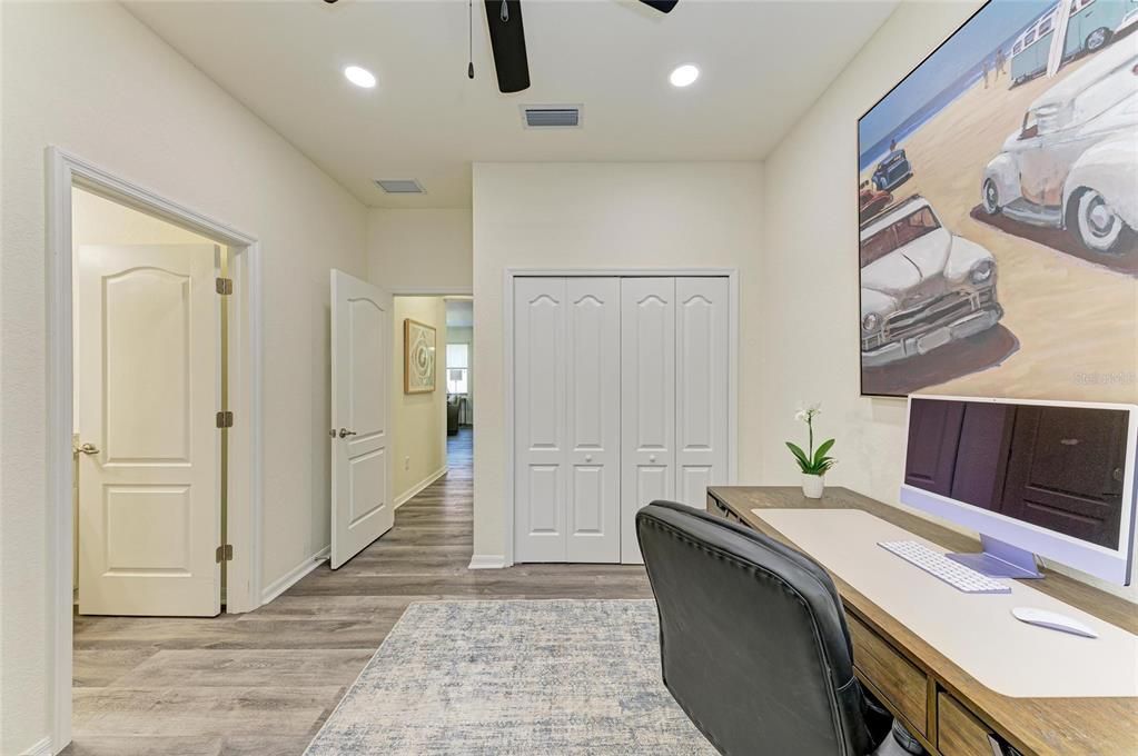 For Sale: $575,000 (3 beds, 3 baths, 1840 Square Feet)