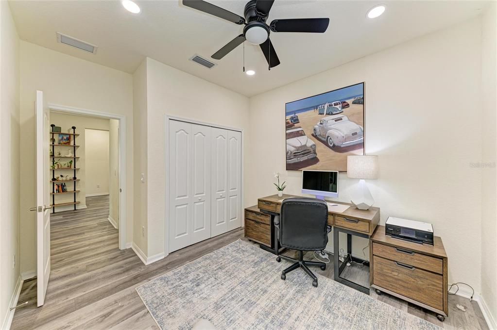 For Sale: $575,000 (3 beds, 3 baths, 1840 Square Feet)