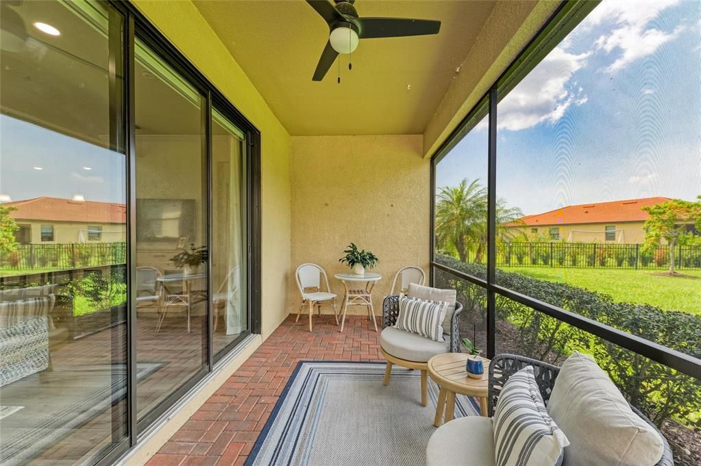 For Sale: $575,000 (3 beds, 3 baths, 1840 Square Feet)