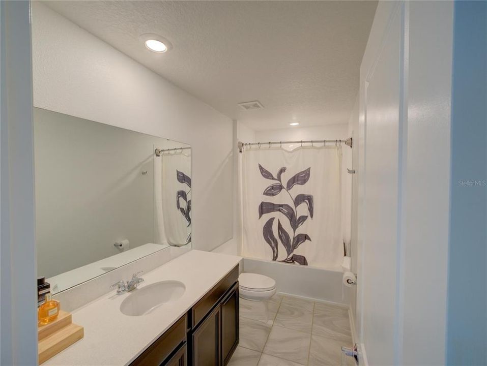 For Sale: $390,000 (4 beds, 2 baths, 2645 Square Feet)