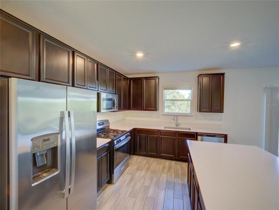 For Sale: $390,000 (4 beds, 2 baths, 2645 Square Feet)