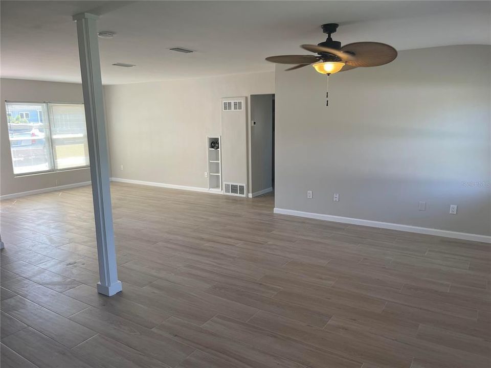 For Rent: $2,500 (3 beds, 2 baths, 1525 Square Feet)