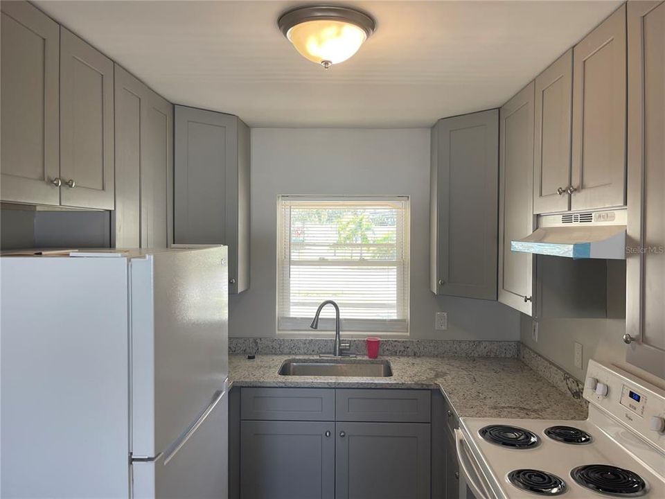 For Rent: $2,500 (3 beds, 2 baths, 1525 Square Feet)