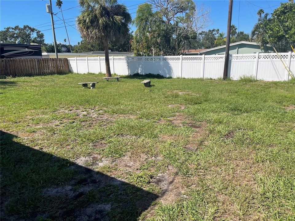 For Rent: $2,500 (3 beds, 2 baths, 1525 Square Feet)