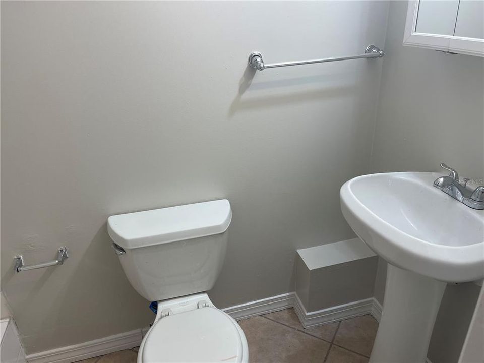 For Rent: $2,500 (3 beds, 2 baths, 1525 Square Feet)