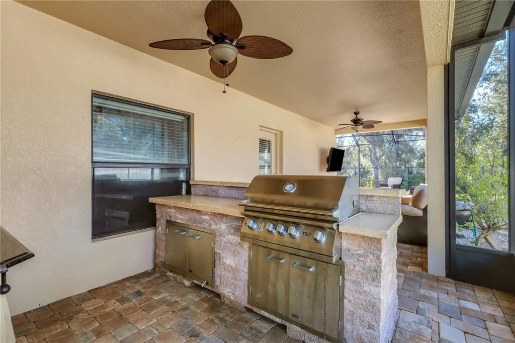 待售: $594,900 (4 贝兹, 2 浴室, 2988 平方英尺)