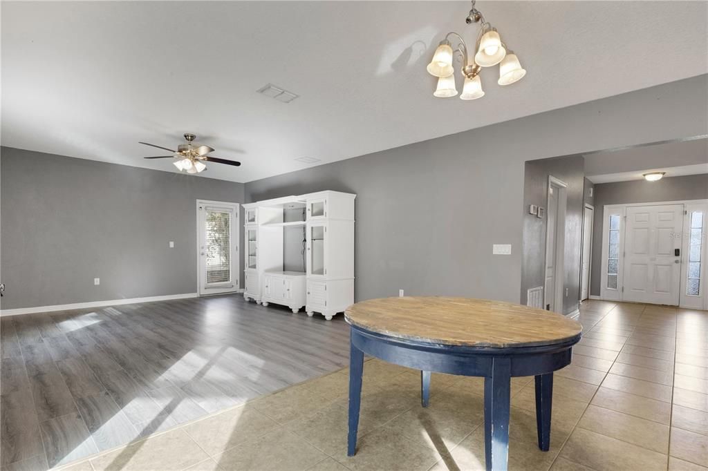 待售: $594,900 (4 贝兹, 2 浴室, 2988 平方英尺)