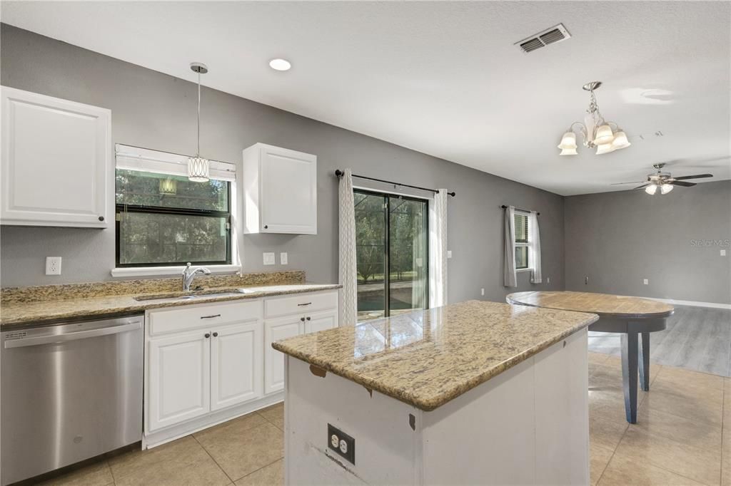 待售: $594,900 (4 贝兹, 2 浴室, 2988 平方英尺)