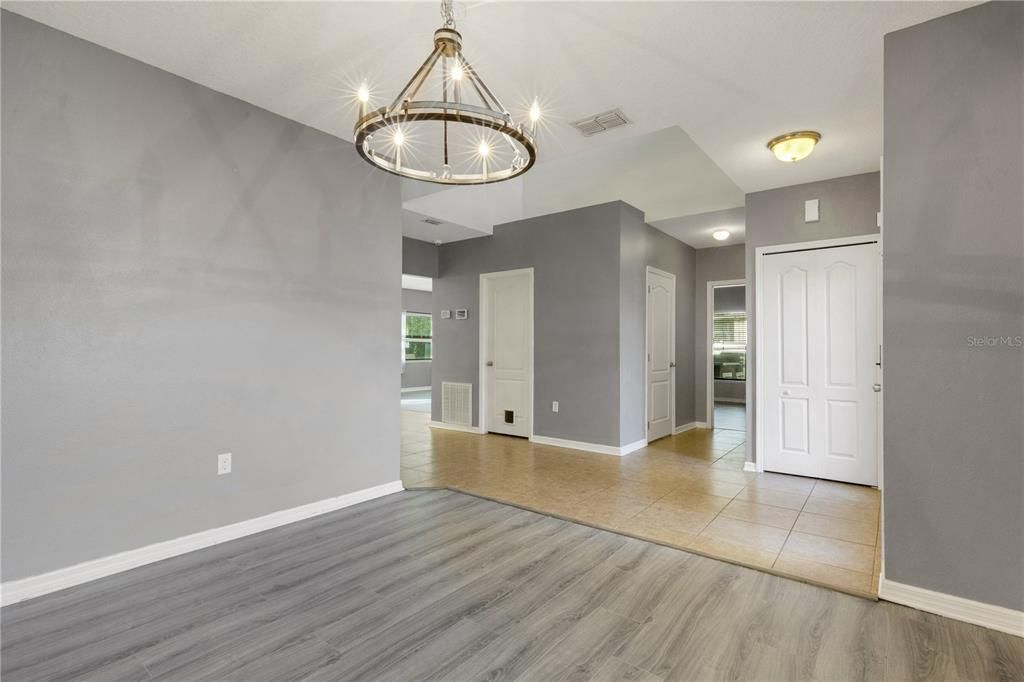 待售: $594,900 (4 贝兹, 2 浴室, 2988 平方英尺)