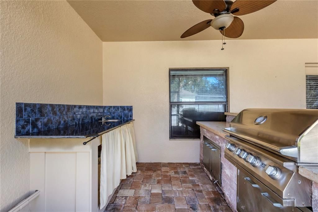 待售: $594,900 (4 贝兹, 2 浴室, 2988 平方英尺)