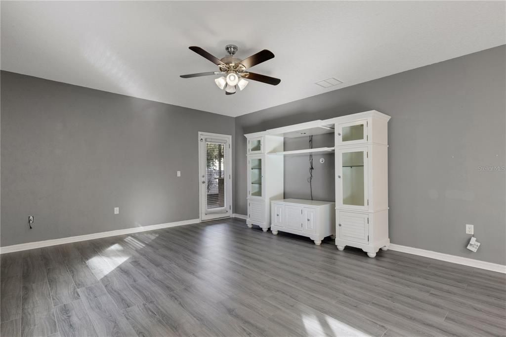 待售: $594,900 (4 贝兹, 2 浴室, 2988 平方英尺)