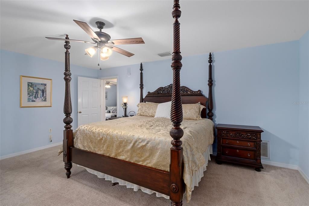 For Sale: $677,000 (3 beds, 2 baths, 2066 Square Feet)