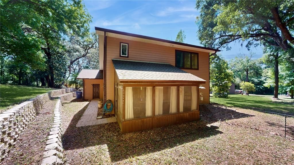 For Sale: $677,000 (3 beds, 2 baths, 2066 Square Feet)