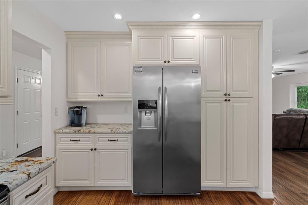 For Sale: $677,000 (3 beds, 2 baths, 2066 Square Feet)