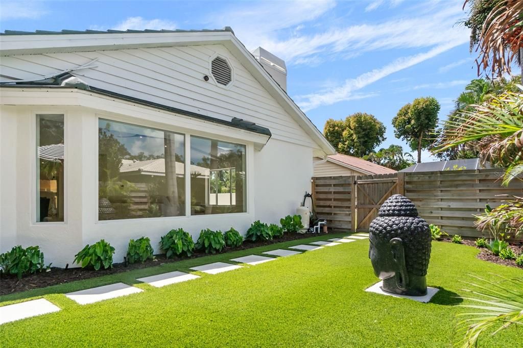 На продажу: $1,649,000 (3 спален, 3 ванн, 2708 Квадратных фут)