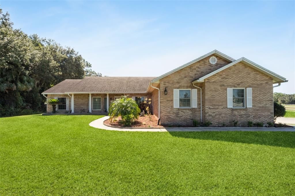 For Sale: $1,490,000 (4 beds, 3 baths, 2468 Square Feet)