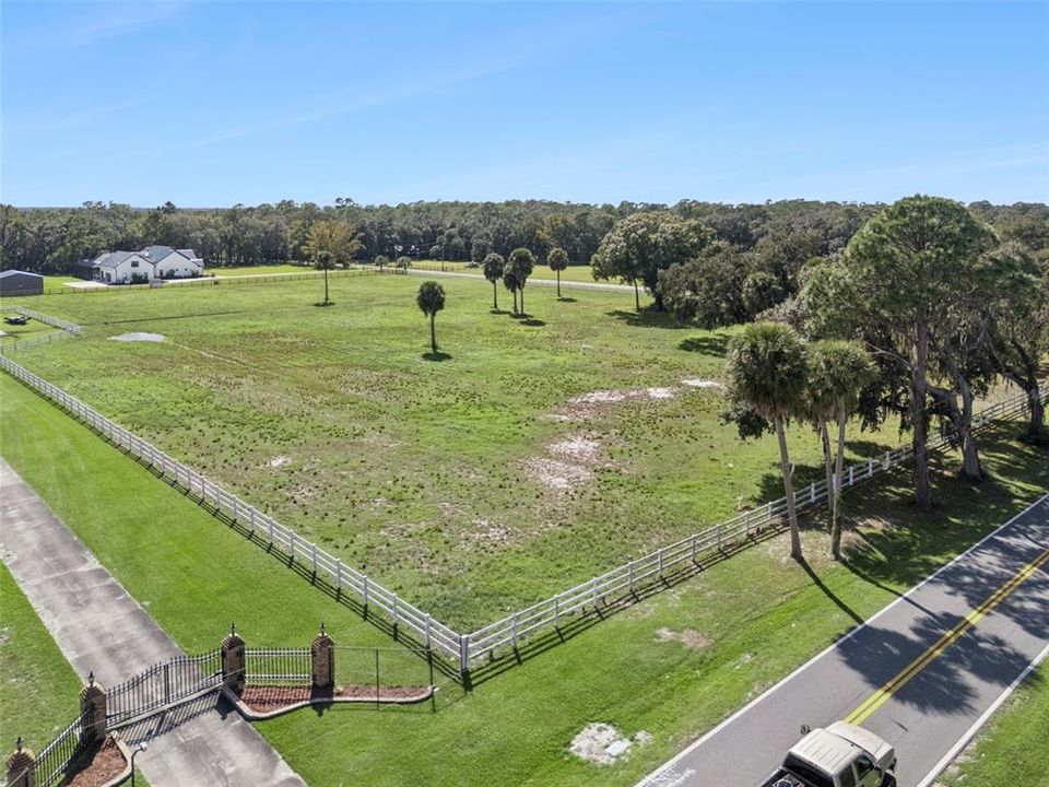 For Sale: $1,490,000 (4 beds, 3 baths, 2468 Square Feet)